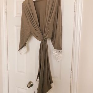 Maternity robe from PinkBlush